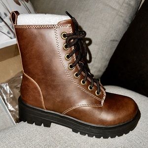 Whiskey (Brown) Work Boot by Soda, size 6… Brand new in box, never worn!